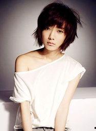 圈内爆料王珞丹和杨幂,娱乐圈的友谊与竞争”